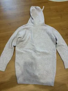 ピンク パーカー