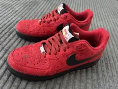 NIKE AIR FORCE 1 レッド スニーカー