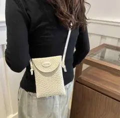 スマホショルダーバッグ ミニポシェット アイボリー PUレザー ステッチ