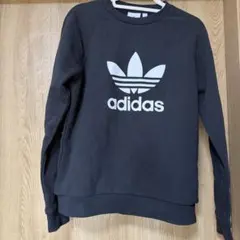 adidas ブラック トレーナー