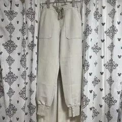 BAYFLOW　クリーム色 ポケット付きジョガーパンツ