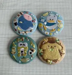 サンリオ刺繍缶バッチ　ポムポムプリン　ペックル