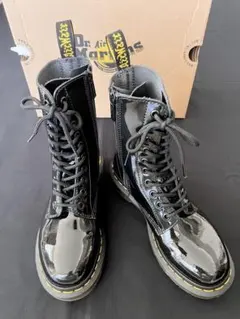 Dr. Martens ドクターマーチン 10ホール エナメル ブーツ 23.5