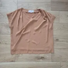 Rope Picnic テラコッタ Vネック トップス 38