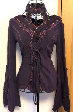 金曜まで値下げ☆試着のみ☆ OZZ ONESTE中華風紫赤刺繍トップス＆袴パンツ 金曜まで値下げ☆試着のみ☆ OZZ ONESTE中華風紫赤刺繍トップス＆袴