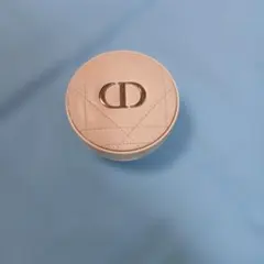 ディオールスキン フォーエヴァー クッション パウダー ラベンダー