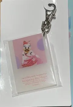 東京ディズニーリゾート イマジニングザマジックデイジー アクリルキーホルダー