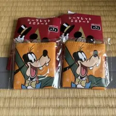 ディズニーストア シークレットミニトート グーフィー