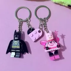 【新品未使用】バットマン　バットガール ペアキーホルダー