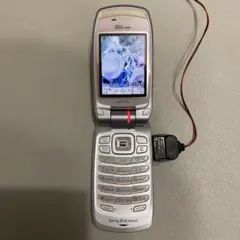 動作OK SONY ソニー W41S au ガラケー 携帯電話本体のサムネイル