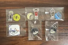 ハイキュー　ジロリ　ミニアクスタ　スクエア缶バッジ　アクリルチャーム