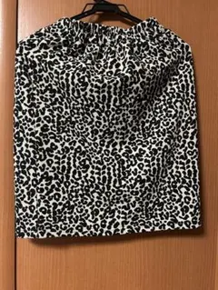 白黒ヒョウ柄タイトスカートベーシック ウエストゴム 膝丈 シンプル フォーマル