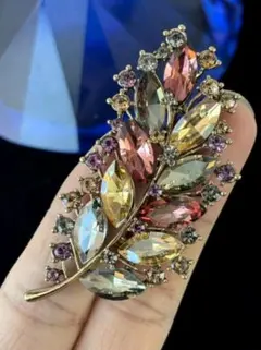 ヴィンテージ風 グリーンビジュー リーフブローチ 新品