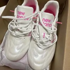 New Balance 442 サッカースパイク ホワイト ピンクのサムネイル