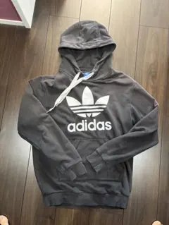 adidas orignal パーカーのサムネイル