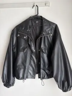 (美品)合皮ショートブルゾンのサムネイル