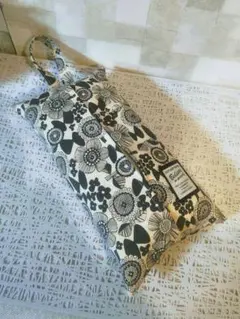 北欧花柄　ティッシュカバー　ソフトパックティッシュカバー　ちょうちょ