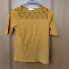 earth music&ecology マスタード Tシャツ Sサイズ