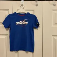 adidas 青 Tシャツ ロゴ入り