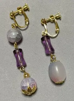 ハンドメイド イヤリング パープル ビーズ アシンメトリー