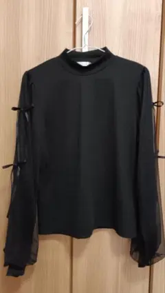 新品 しまむら 長袖ブラックトップス