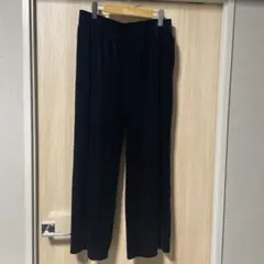 ユニクロ　ベロアパンツ