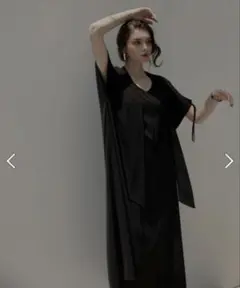 MIELI ミエリ インヴァリアント　　ワンピースのサムネイル