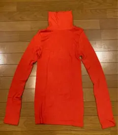 UNIQLOユニクロ　極暖ヒートテックシームレスリブタートルネックシャツ　新品✨