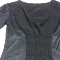 ストロベリーフィールズ 黒 カットソー 美品のサムネイル