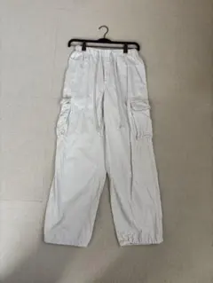 GU ホワイト カーゴパンツ Sサイズ