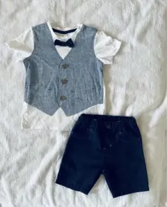 セール！H&M ベスト風Tシャツ パンツ 上下セット　80 蝶ネクタイ風　男の子のサムネイル