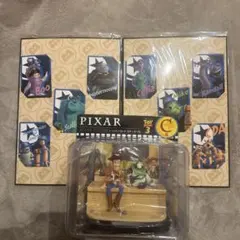 ピクサー トイ・ストーリー フィギュアとカードセット