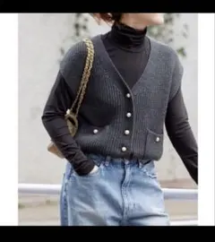 Spick & Span パールボタン畦ニットベスト グレー