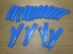 プラレール　レールセット16本（曲線12本、ターンアウトレール4本）