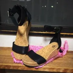 【最終値下げ】UGGレディースサンダル