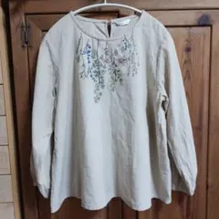 Quelle chance 花柄刺繍Aライン 長袖ブラウス ベージュのサムネイル