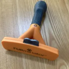 FURminator Lサイズ ペット用ブラシのサムネイル