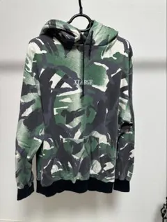 XLARGE カモフラージュパーカー Lサイズ