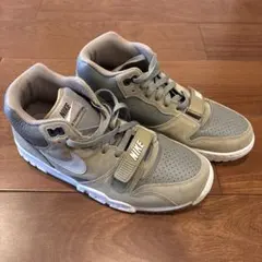 【NIKE】エアトレーナーワン 27.5cm オリーブのサムネイル