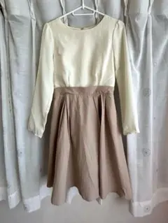 earth アイボリー・ベージュ 長袖ワンピース Sサイズ