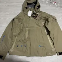 nikeジャケットコラボ