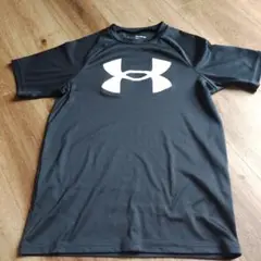 Under Armour ブラック Tシャツ 160cm