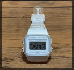 CASIO F-91W デジタル腕時計 ホワイトのサムネイル