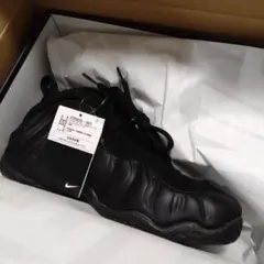 新品 未使用 ナイキ エアフォームポジット ワン 