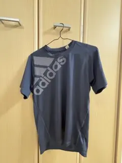 ＊アディダス adidas ネイビー 半袖Tシャツ