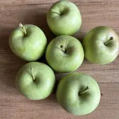 メイちゃん様専用　青森県産りんご　摘果　10キロ