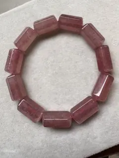 天然石　パワーストーン　ストロベリークォーツ　ブレスレット　樽型カット　新品