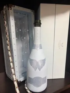 ANGEL シャンパンボトル トランク ANGEL シャンパン 空ボトル&専用トランクケース - メルカリ