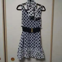 水玉模様ノースリーブワンピース