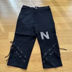 ニーアクロージング Nロゴ レースアップ ハーフパンツ